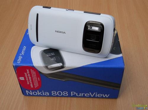 Nokia 808 PureView 41MP Belle OS Unlocked Tel - Imagen 2